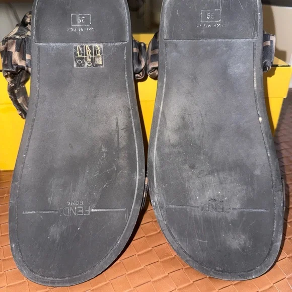 Fendi Brown Logo-Print Strappy Sandals - Picture 5 of 5